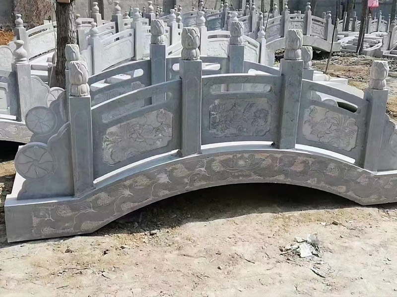 青石欄桿