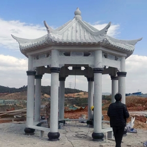 青石涼亭